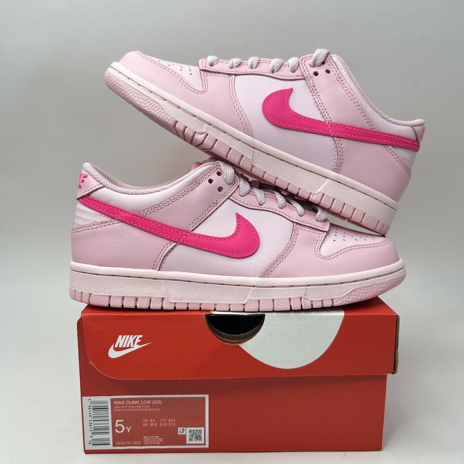 Nike Nike Dunk Low GS “Triple Pink/Pink Panther” 2023 Size US 6.5 / IT 36.5 - 1 Thumbnail