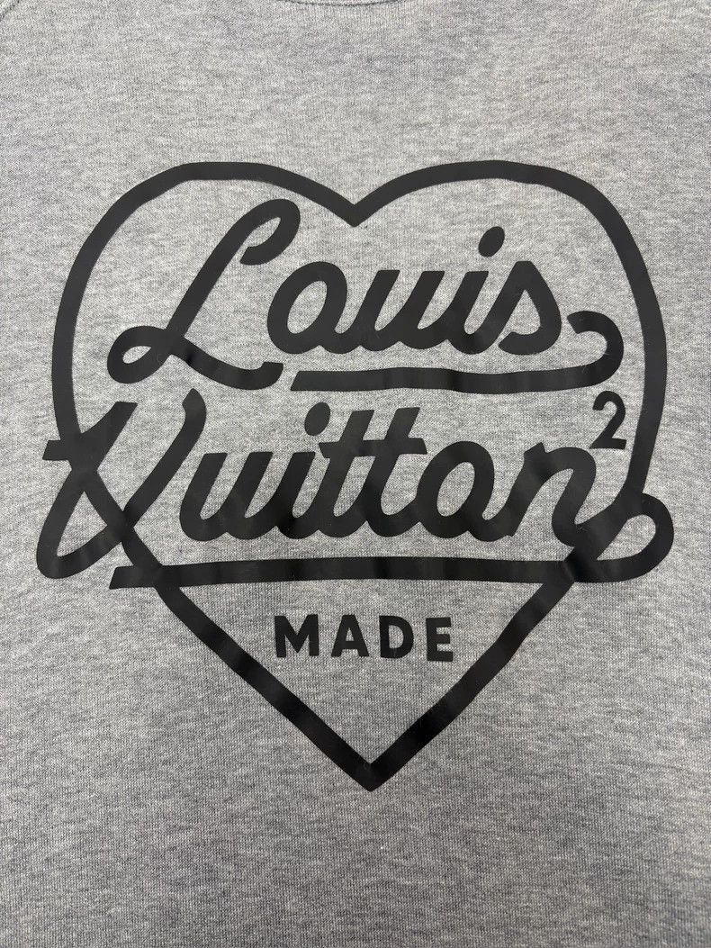 Louis Vuitton Louis Vuitton Nigo Heart Logo Sweatshirt Large -2505 Size US L / EU 52-54 / 3 - 3 Thumbnail