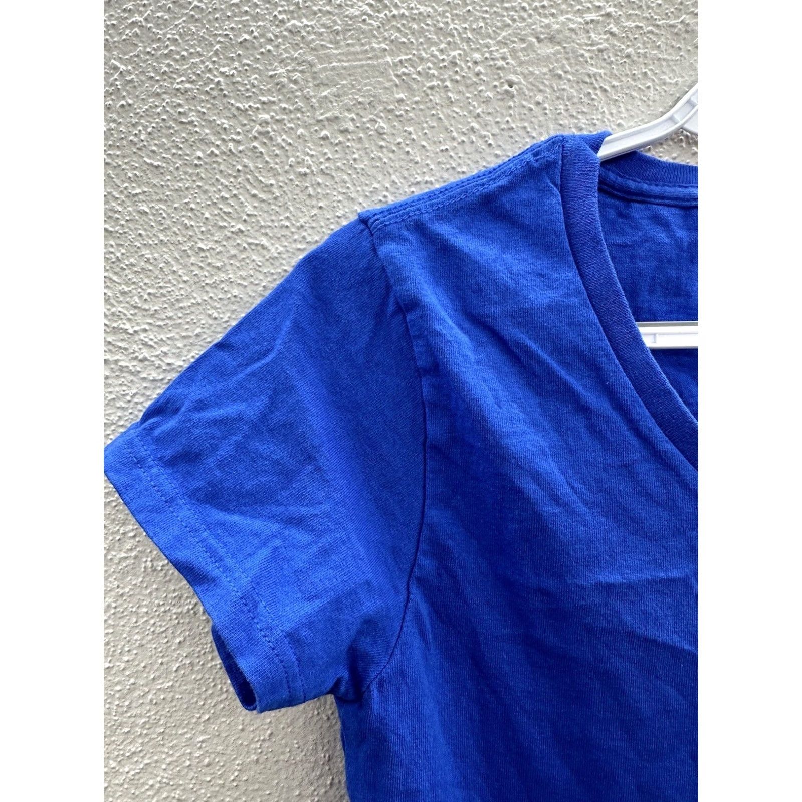 Gildan Womens Gildan Shirt Blue Short Sleeve V-Neck Size Small Ladies Shirt Regular Fit Casual Top USA Theme Womens Size S / US 4 / IT 40 - 3 Thumbnail