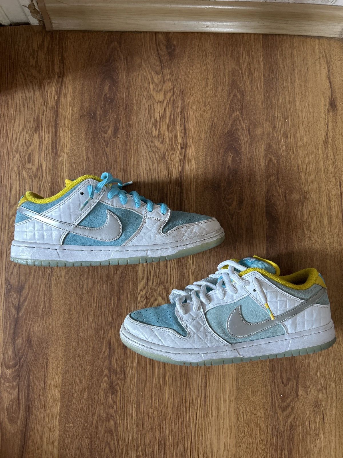 Nike SB Nike dunk SB FTC Size US 8.5 / EU 41-42 - 1 Thumbnail