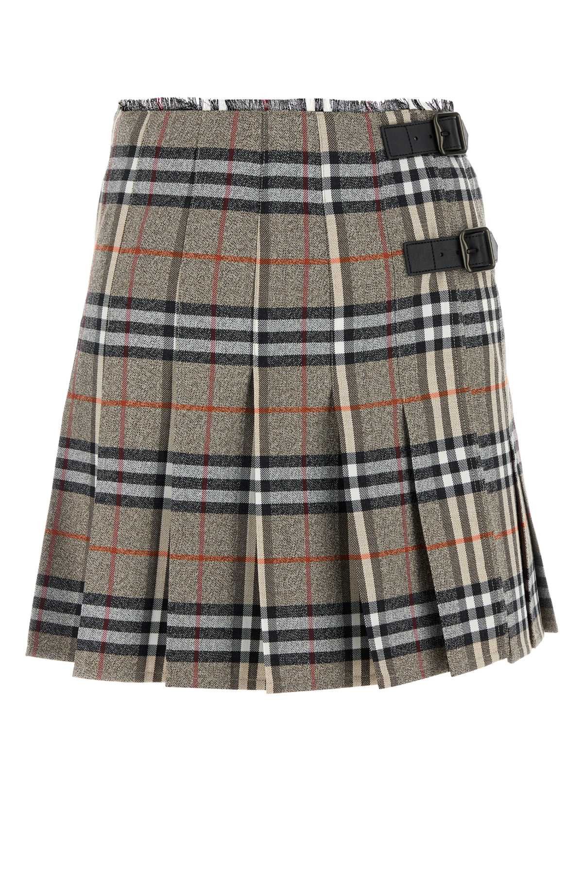 Burberry Embroidered Wool Skirt Size 25" / US 0 / IT 36 - 1 Thumbnail