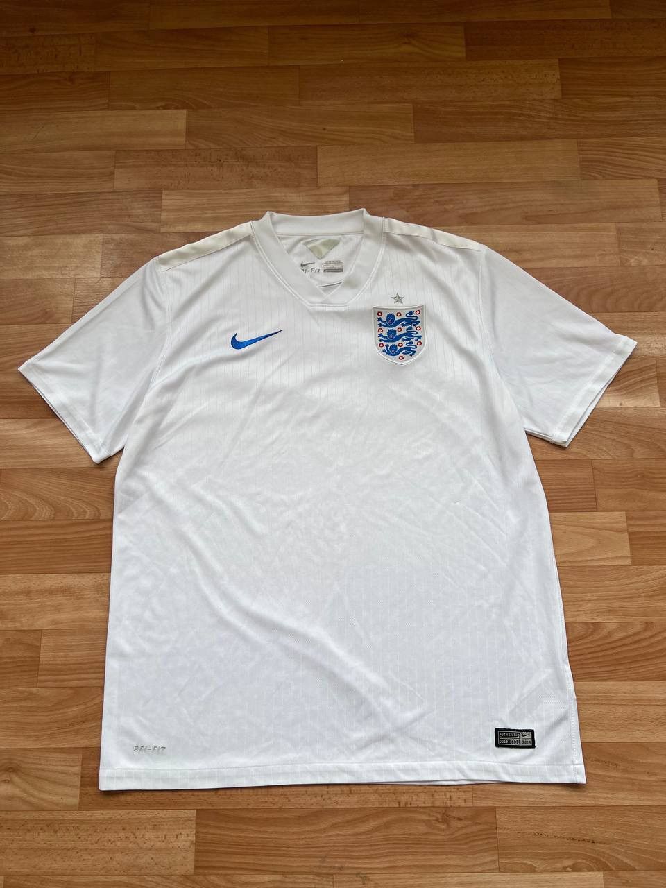 Nike 2014 ENGLAND TEAM HOME SOCCER JERSEY FOOTBALL SHIRT NIKE SZL Size US L / EU 52-54 / 3 - 2 Thumbnail