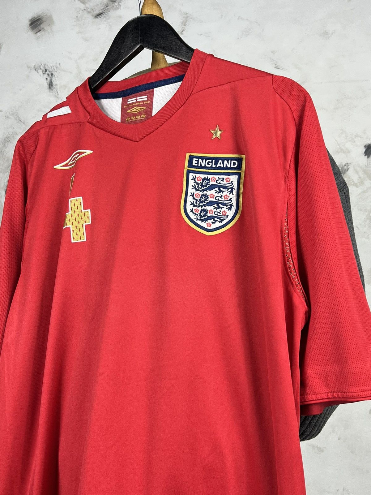 Umbro Vintage Umbro England Gerrard 4 Jersey Size L - XL Size US XL / EU 56 / 4 - 2 Thumbnail