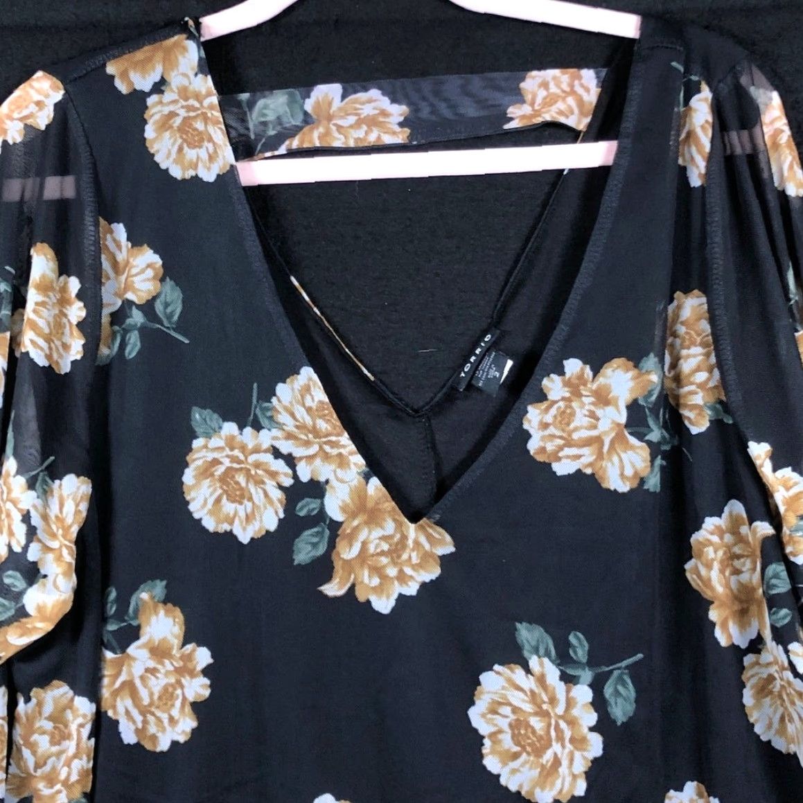 Torrid Torrid Blouse Womens Black Yellow Floral V Neck Sheer Long Sleeve Stretch 2X Year-Round Casual Workwear Ladies Size XXL / US 16-18 / IT 52-54 - 2 Thumbnail