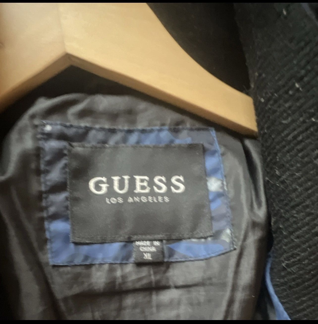 Guess Guess Liquid Camo Puffer Jacket – Blue/Black – Size XL Size US XL / EU 56 / 4 - 4 Thumbnail