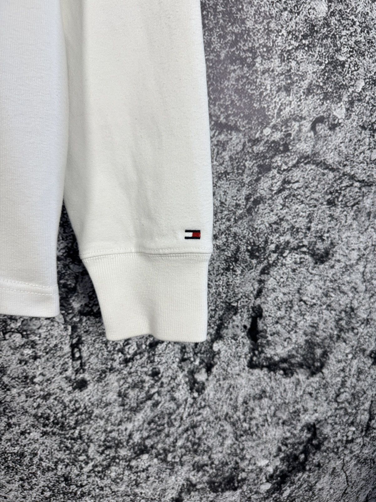 Tommy Hilfiger Tommy Hilfiger Vintage Fit Rugby Shirt Polo Long Sleeve Sz L Size US L / EU 52-54 / 3 - 8 Thumbnail
