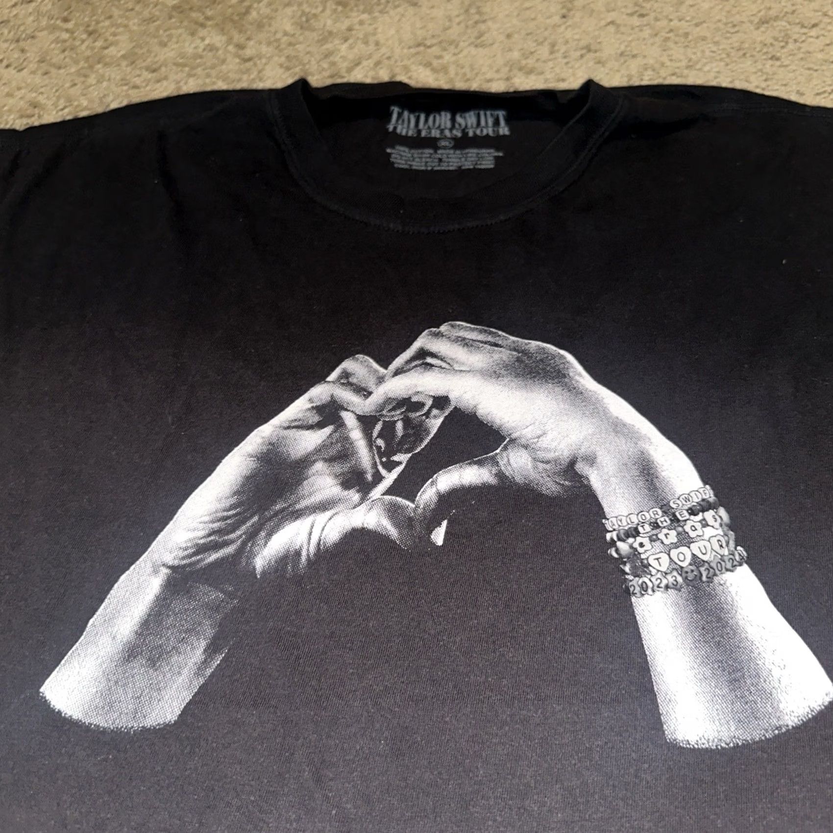 Vintage Taylor Swift Eras Tour Shirt Mens XL Black Graphic Print Sleeveless Band Size US XL / EU 56 / 4 - 2 Thumbnail