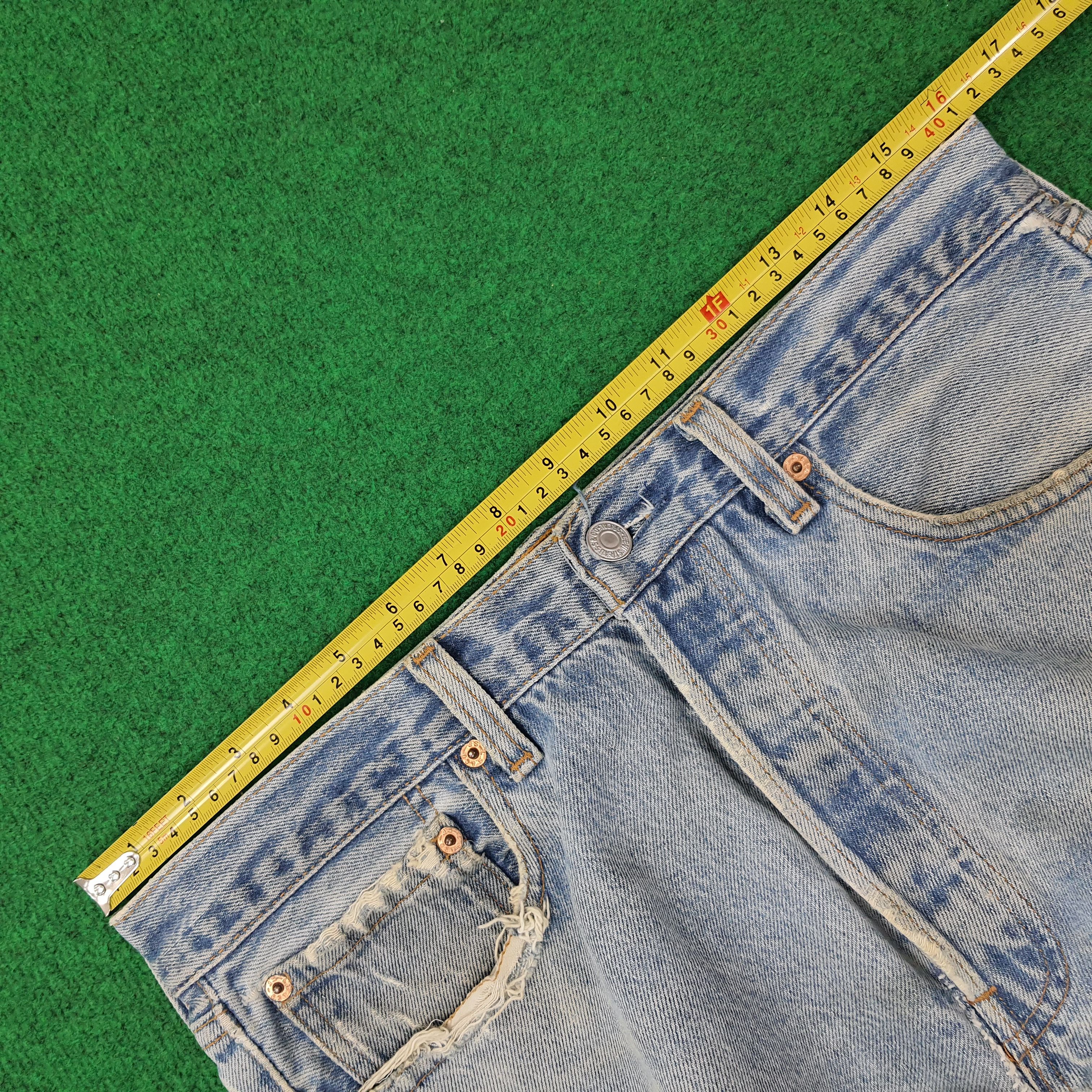 Levi's Vintage Levi's 501 Denim Distressed Style Jeans C252N18 Size US 31 - 11 Thumbnail
