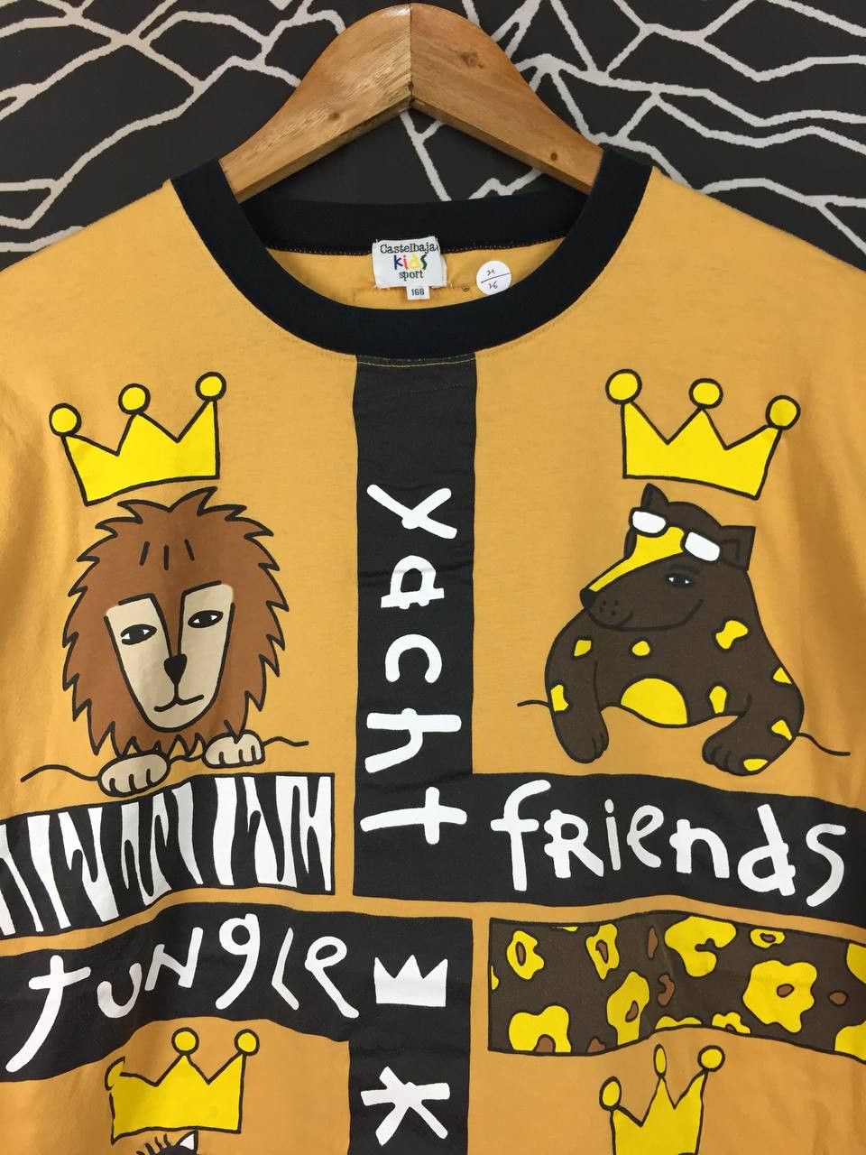 Jean Charles De Castelbajac Vtg 90s Castelbajac Kids Sport Jungle Friends Pop Art Tee Size US M / EU 48-50 / 2 - 3 Thumbnail