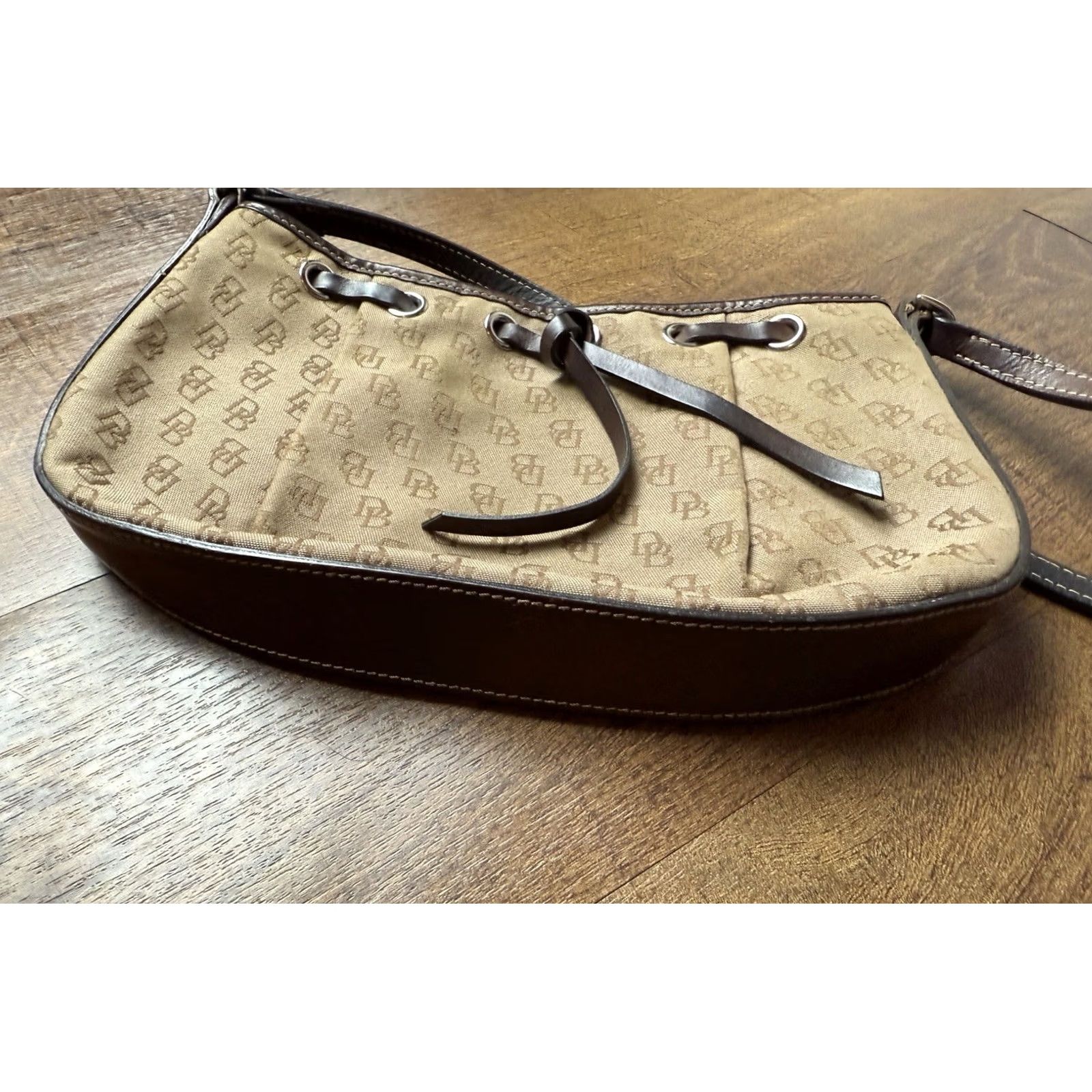Dooney & Bourke Dooney & Bourke handbag signature canvas with leather strap Baguette Style Bag Width 11" Brown Canvas Zip 6.5" Height Small Size ONE SIZE - 5 Thumbnail