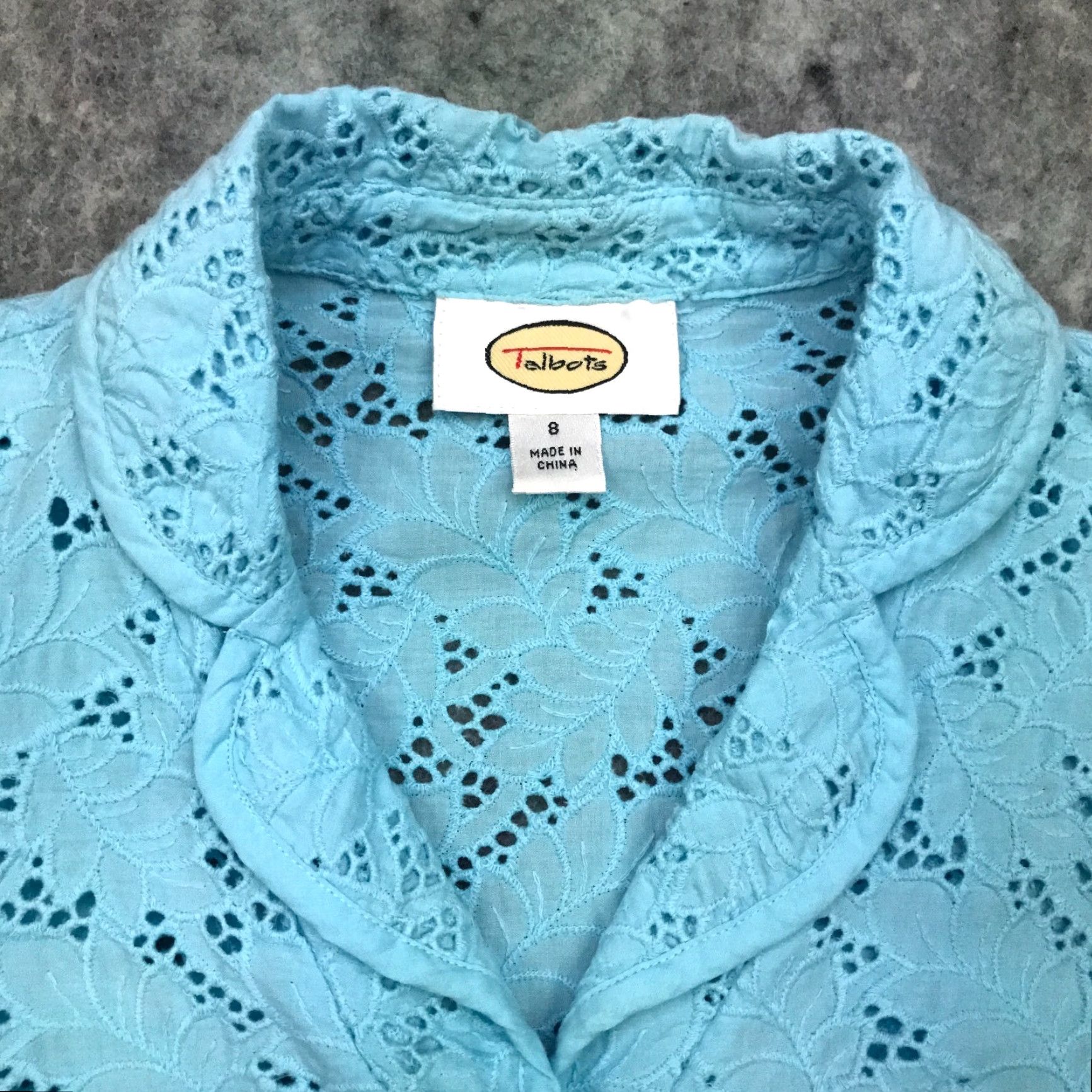 Talbots Talbots Womens Button-Up Shirt blue eyelet embroidery all over floral pattern 100% Cotton Collared Long Sleeve Size 8 Womens Boys? Size M / US 6-8 / IT 42-44 - 5 Thumbnail