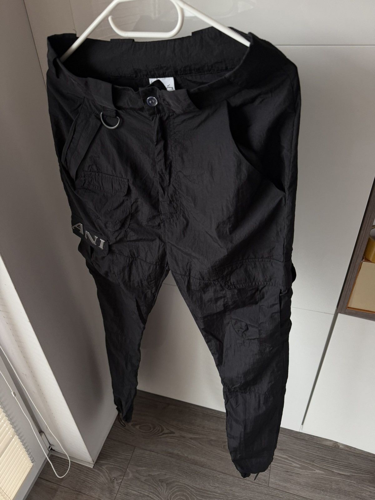 Karl Kani Karl Kani Embroidered Logo Nylon Rap Black Unisex Joggers Size US 30 / EU 46 - 4 Thumbnail