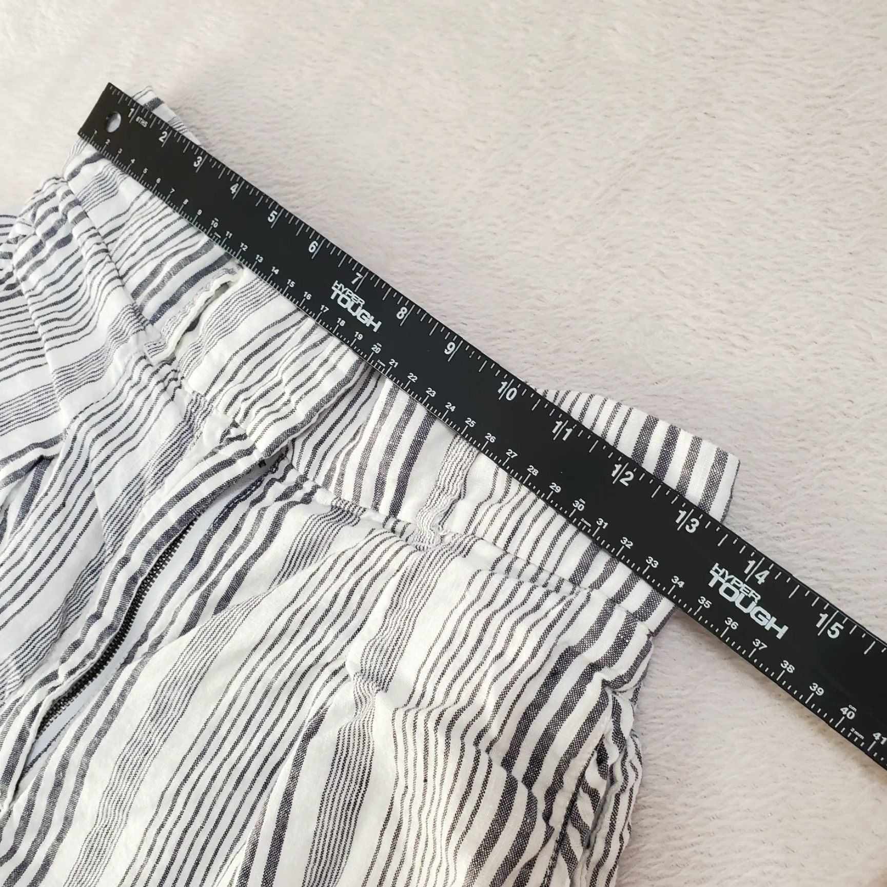 Vintage C&C California Shorts Gray White Stripe 100% Linen High Waisted Pockets Size 8 Size 30" / US 8 / IT 44 - 7 Thumbnail