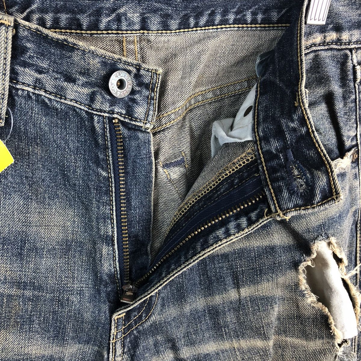 Levi's 503 Levis Blue ripped distressed Denim jeans #A2615 Size US 30 / EU 46 - 13 Thumbnail