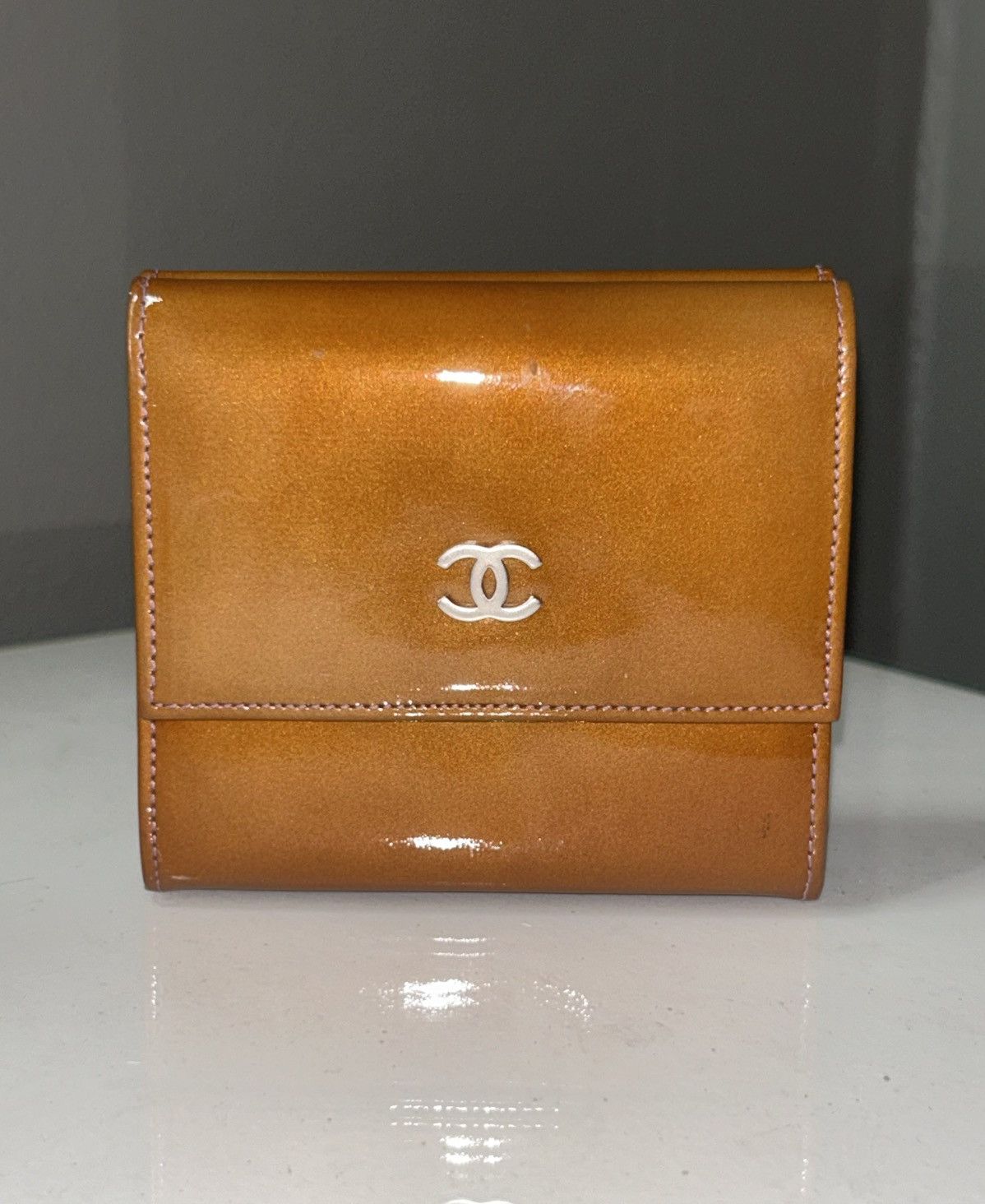 Chanel Vintage Chanel Chestnut Orange Patent Leather Compact Wallet Size ONE SIZE - 1 Thumbnail