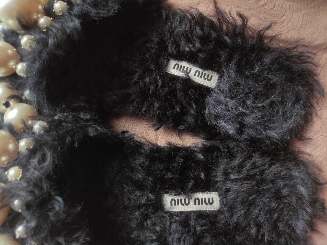 Miu Miu MIU MIU fur flip-flops with pearls Size US 10 / IT 40 - 4 Thumbnail