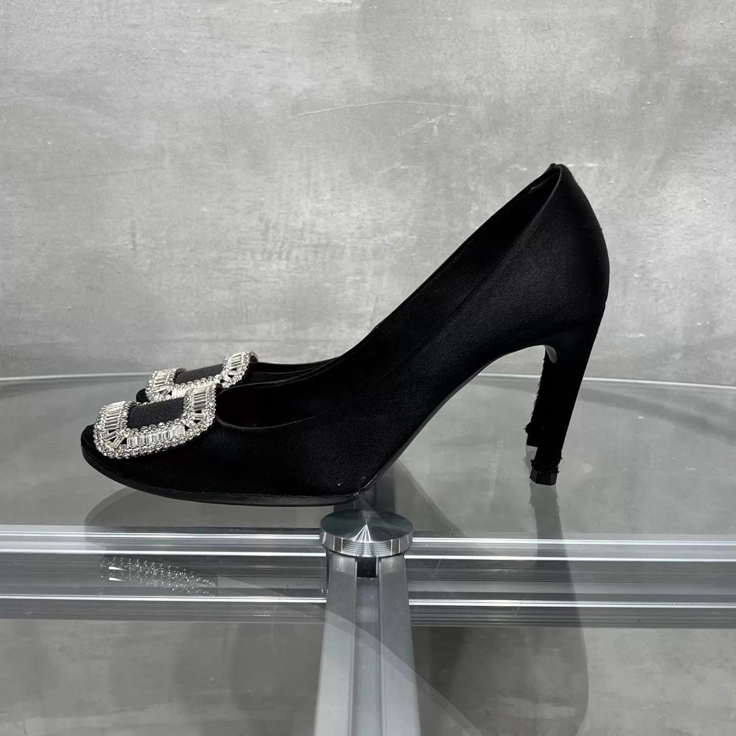 Roger Vivier RV Black Satin Square Buckle Crystal Pave High Heels Size US 7.5 / IT 37.5 - 3 Thumbnail