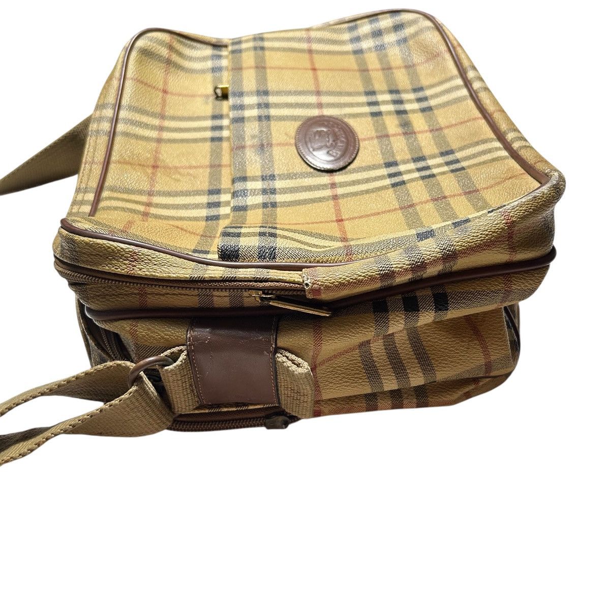 Burberry Vintage Burberrys Leather Shoulder Bag /Crossbody Bag Size ONE SIZE - 4 Thumbnail