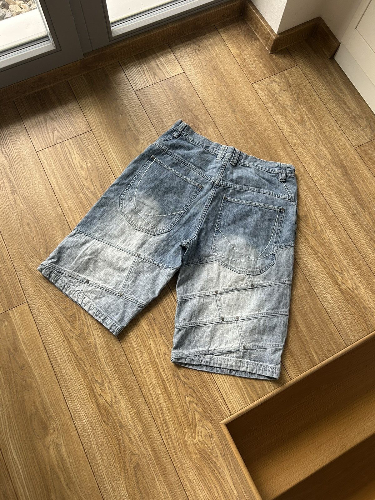 Karl Kani Karl Kani vintage Y2K Denim Shorts Size US 34 / EU 50 - 1 Thumbnail