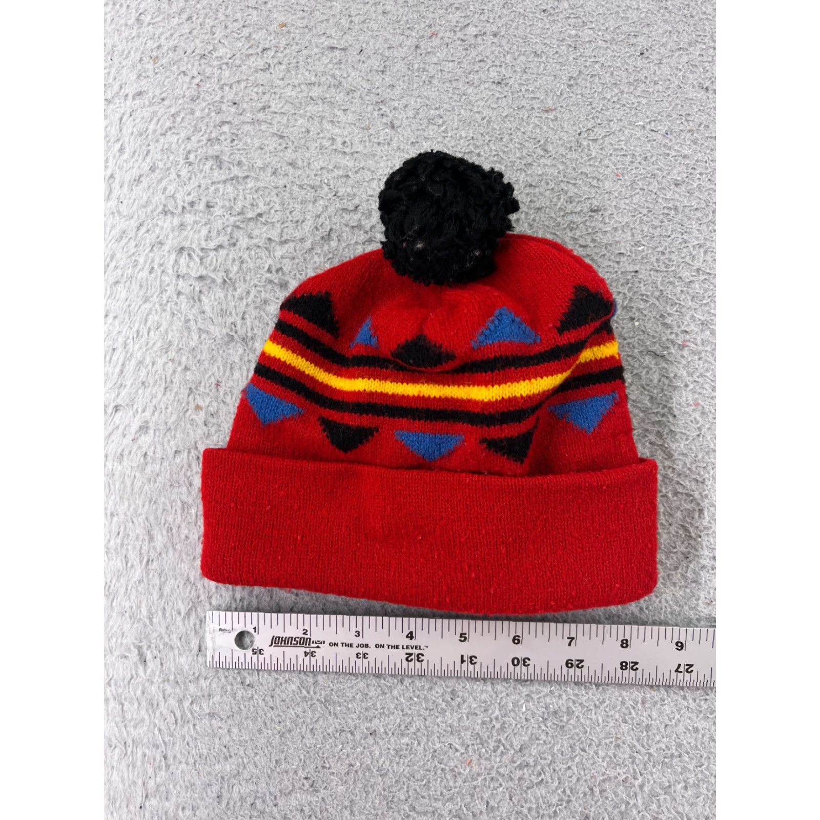 Vintage VTG Think Snow Snoopy Enamel Pin Beanie Toque Red Knit Acrylic Pom Hat Adults OS Snoopy Logo Ski Winter Mens Mens Size ONE SIZE - 4 Thumbnail