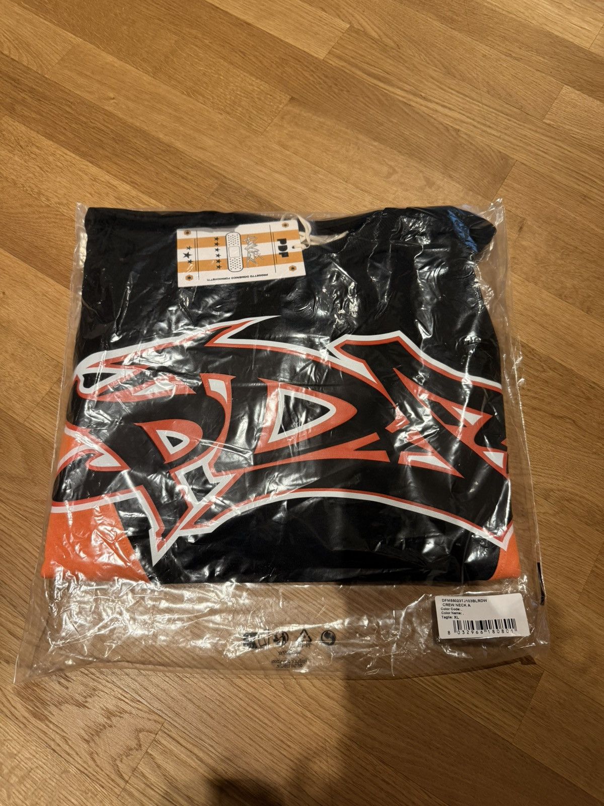 PDF PDF Channel Crew Neck A SS26 Size US XL / EU 56 / 4 - 3 Thumbnail