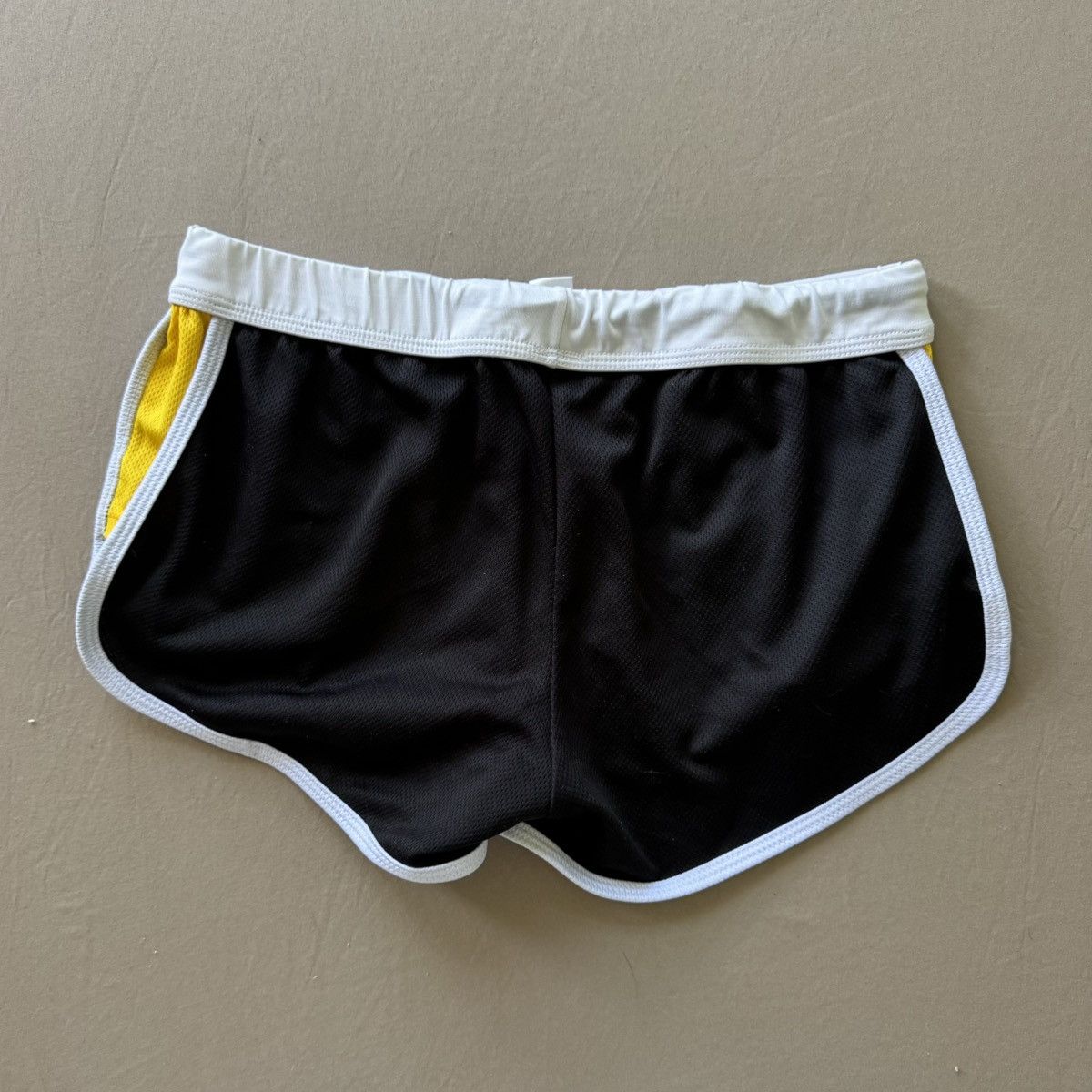 Other RETRO DOLPHIN TRACK SHORTS Size US 26 / EU 42 - 5 Thumbnail