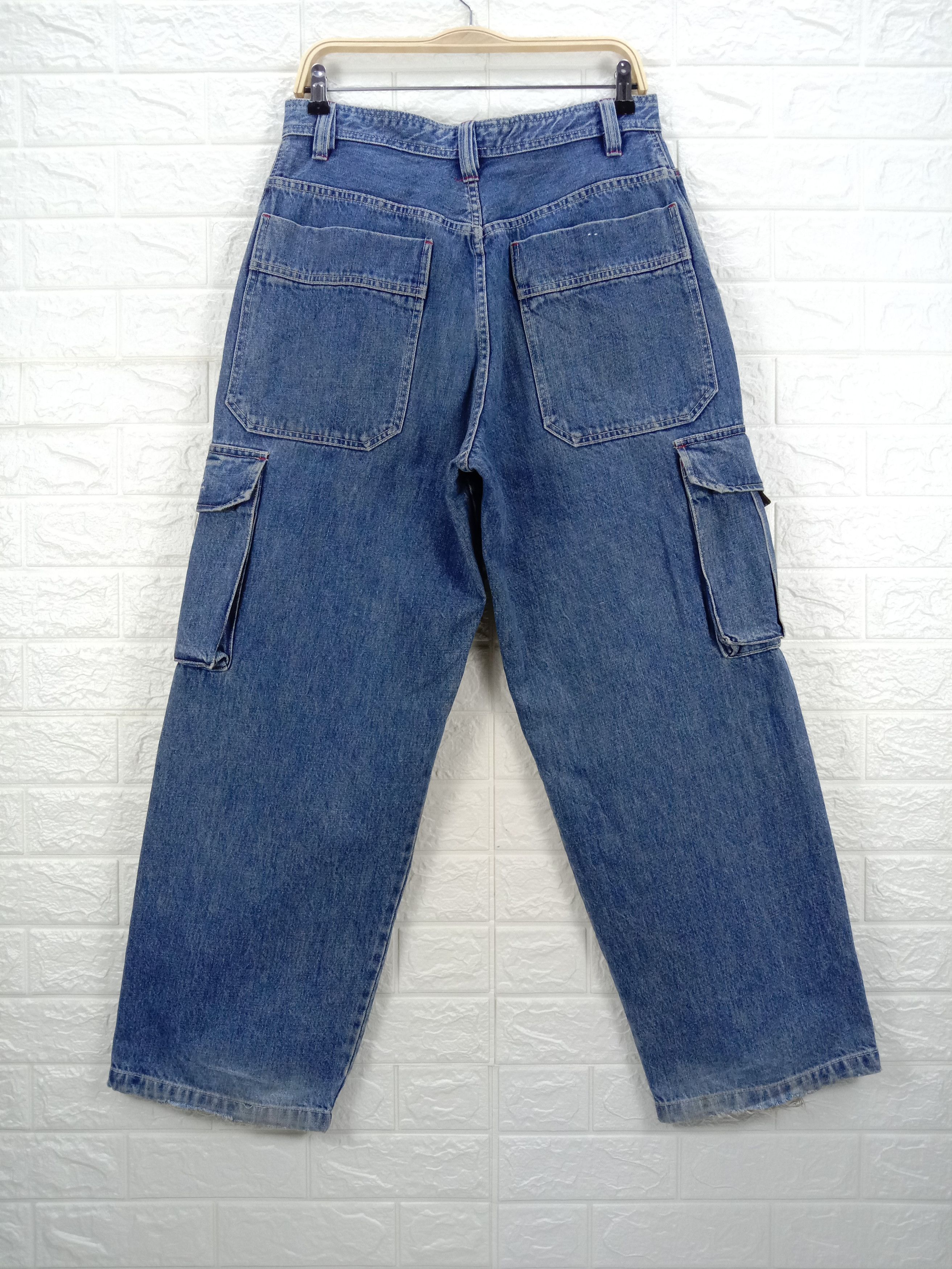 Japanese Brand Vintage Japanese Piko Wide Multi Pocket Cargo Baggy Jeans Size US 31 - 5 Thumbnail