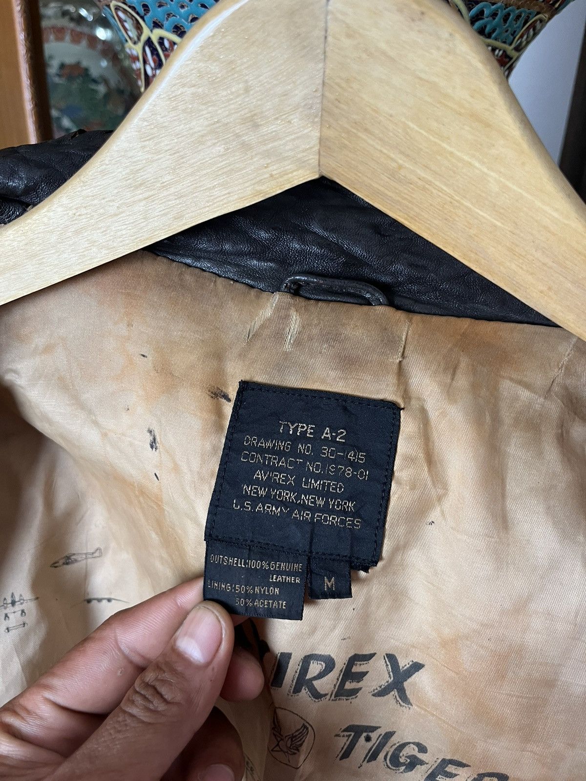 Avirex SUPER RARE! 1987 Avirex A-2 WW II Photograph Leather Jacket Size US M / EU 48-50 / 2 - 15 Thumbnail
