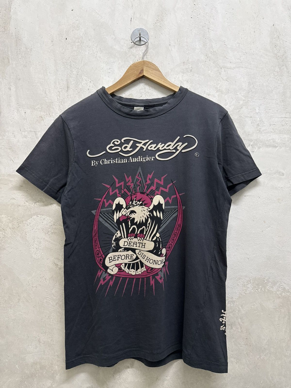 Ed Hardy 2000s Distressed Ed Hardy Cyber Tattoo Tshirt Size US M / EU 48-50 / 2 - 1 Thumbnail