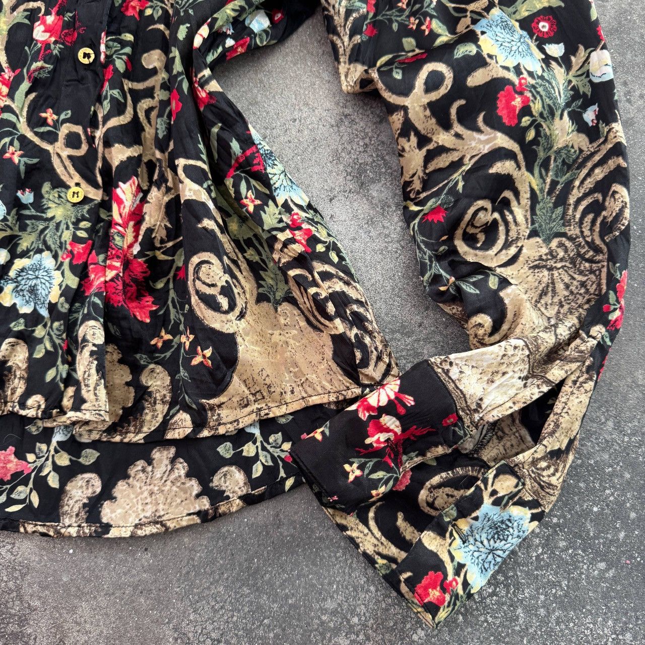 Roberto Cavalli Roberto Cavalli Vintage Floral Blouse Size L / US 10 / IT 46 - 5 Thumbnail
