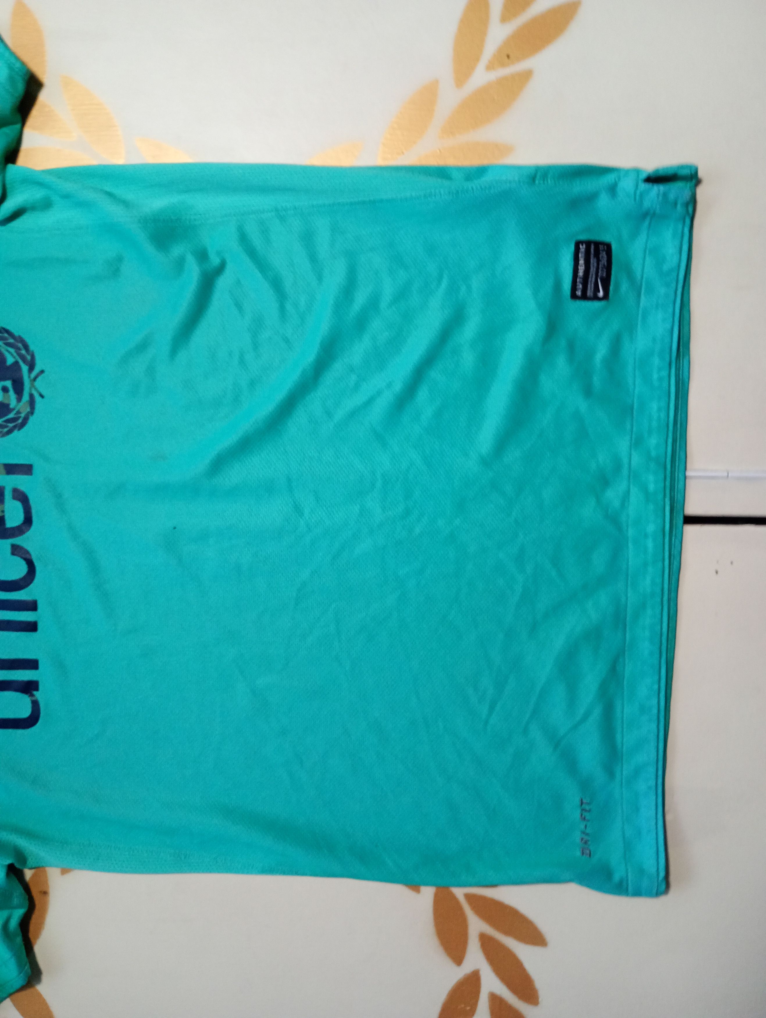 Nike Nike Barcelona FC Away Jersey 2010-2011 Size US S / EU 44-46 / 1 - 5 Thumbnail
