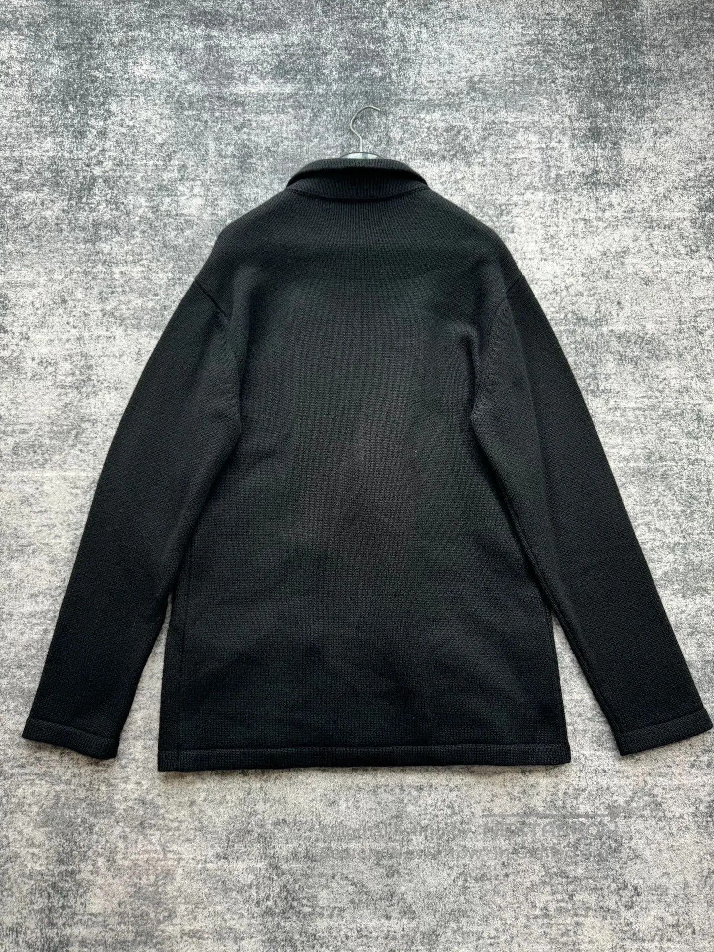 Dolce & Gabbana D&G Black Crown Bee Embroidered Cashmere Cardigan. Size US L / EU 52-54 / 3 - 2 Thumbnail