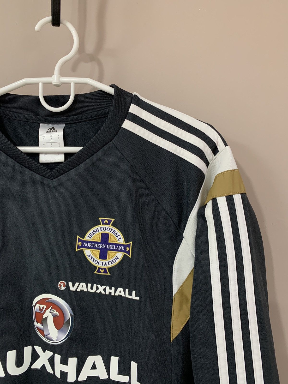 Adidas Northern Ireland 2014 Football Sweatshirt Adidas Soccer Sz S Size US S / EU 44-46 / 1 - 3 Thumbnail