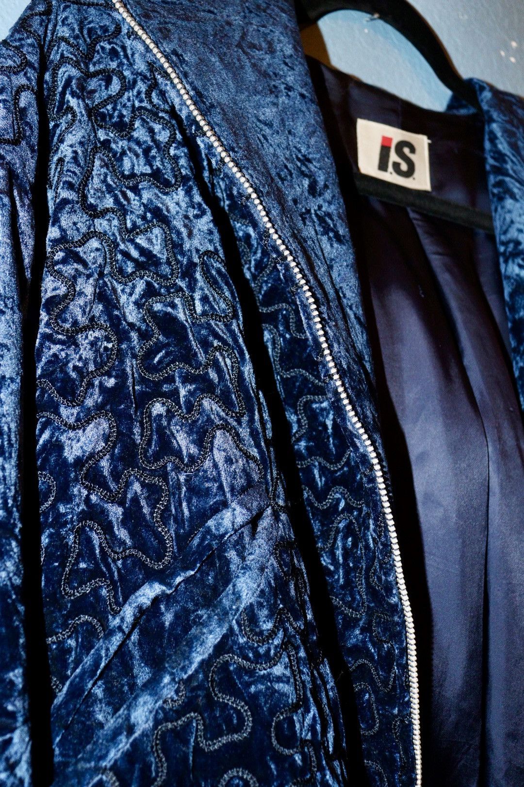 Issey Miyake Velvet Blue Embroidered Zip-Up Hoodie Size US M / EU 48-50 / 2 - 4 Thumbnail
