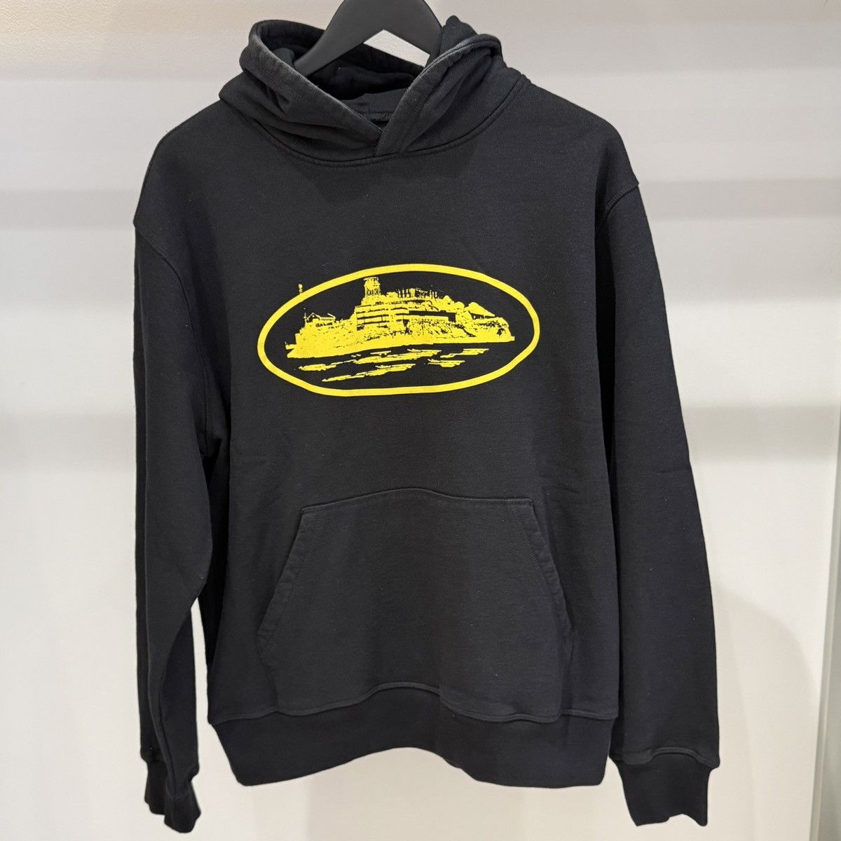 Buy Corteiz Alcatraz Contrast Hoodie 'Black/Yellow
