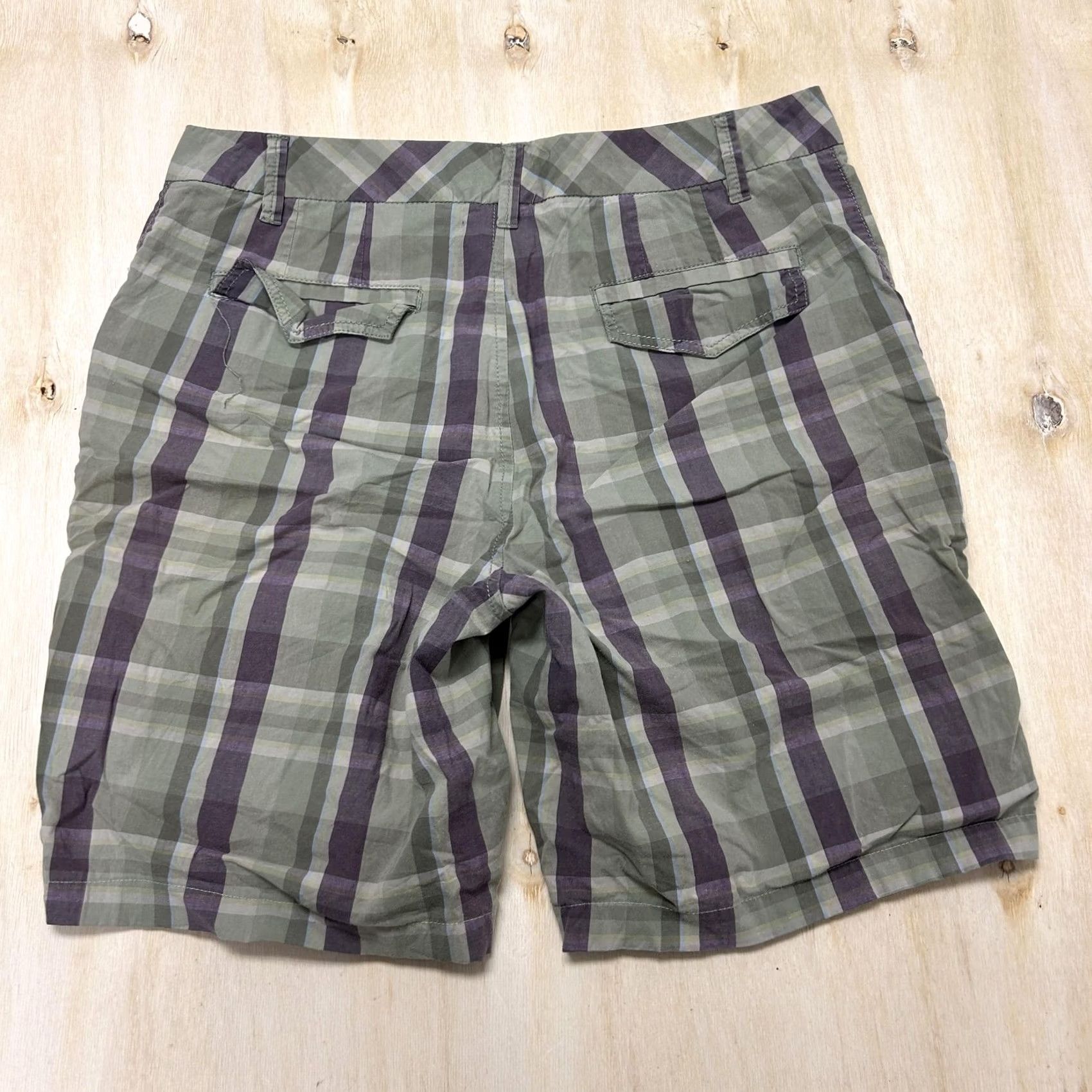 Vintage Jamaica Bay Womens Bermuda Shorts Size 10 Green Plaid Stretch Casual Summer Size 32" / US 10 / IT 46 - 5 Thumbnail