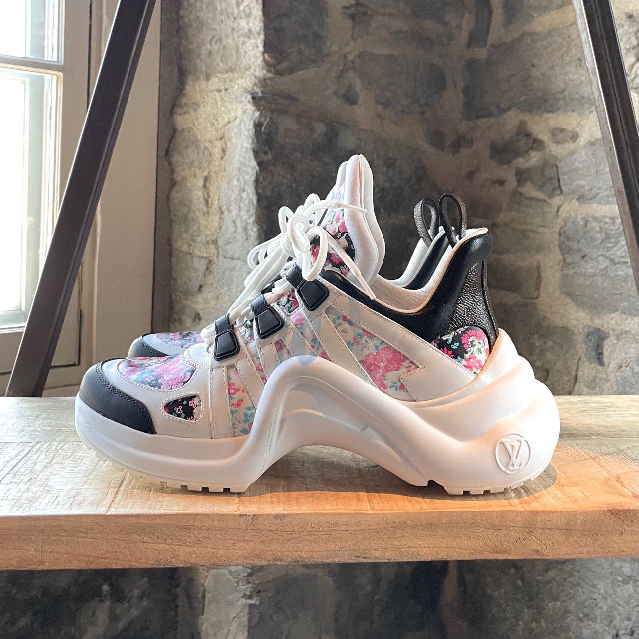 Louis Vuitton Louis Vuitton White Archlight Floral Print Chunky Sneakers Size US 8 / IT 38 - 6 Thumbnail