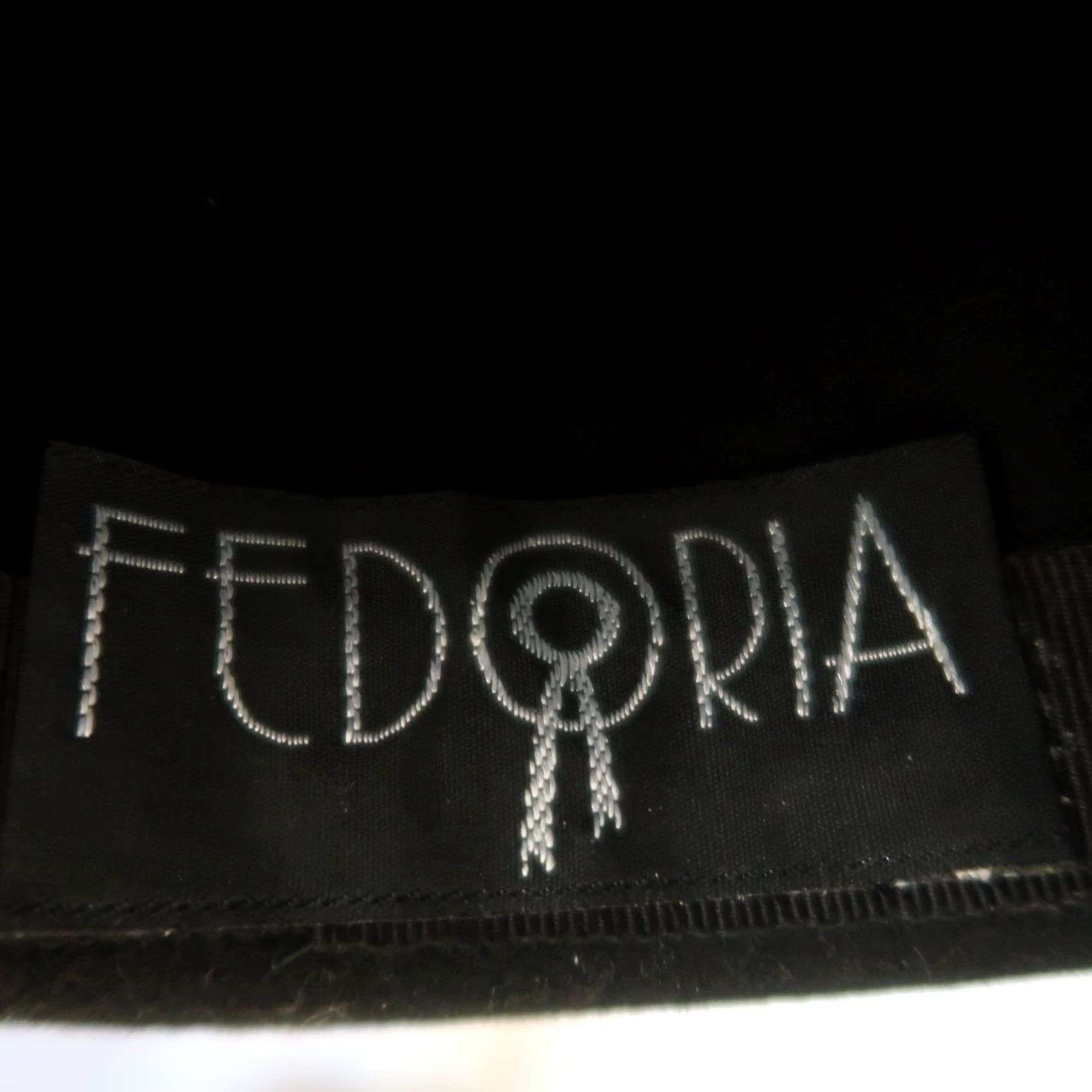 FELT VINTAGE Fedora Hat Wide Brim Black Wool Felt 70s Women One Size 23.5" circumference Size ONE SIZE - 7 Thumbnail