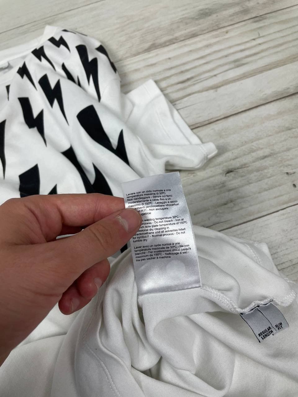 Neil Barrett Neil Barrett Bolt T-Shirt Over Print M Size US M / EU 48-50 / 2 - 9 Thumbnail