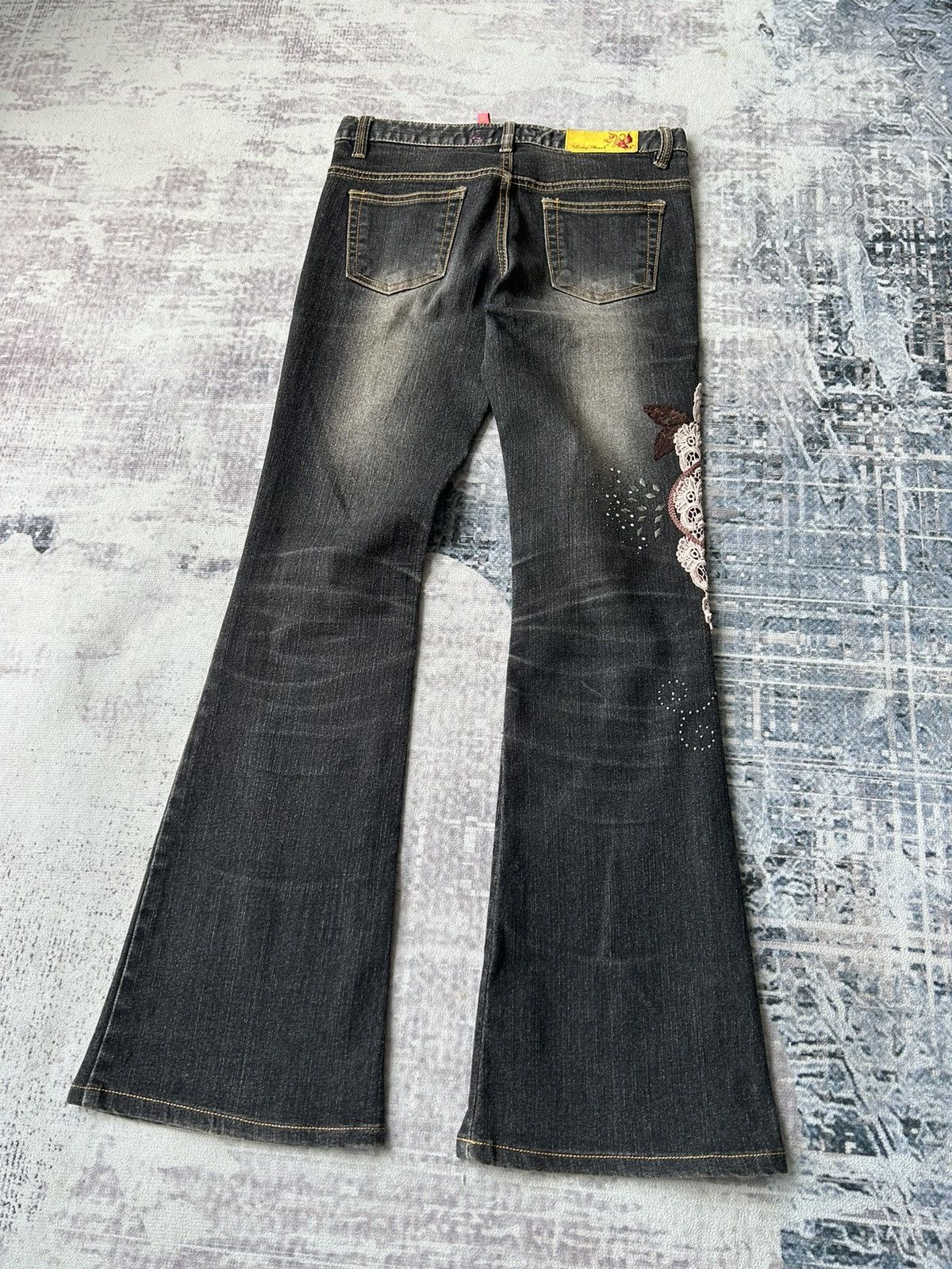 If Six Was Nine Lucy Pearl Flared Jeans Size US 29 - 11 Thumbnail