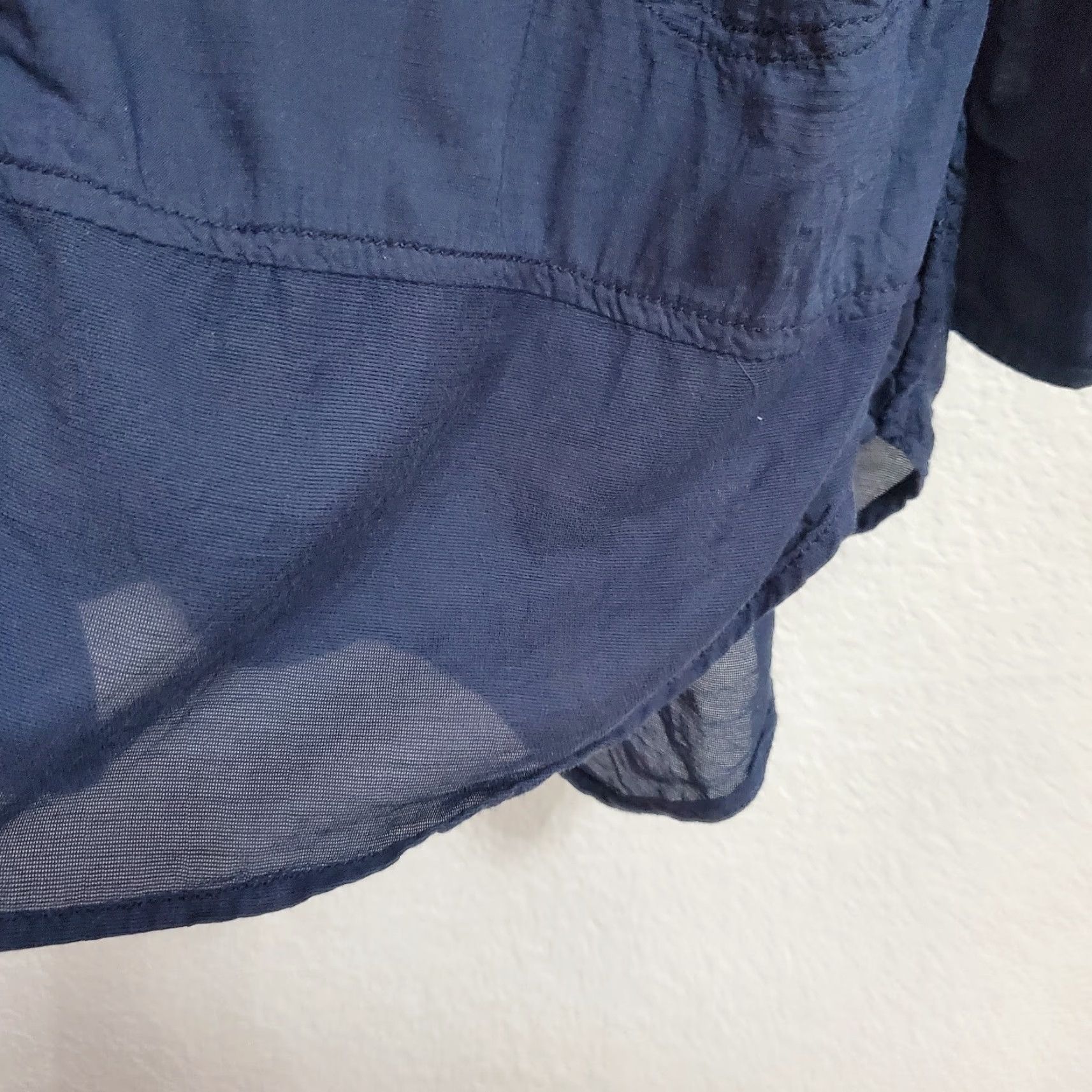 Anthropologie Holding Horses Blouse Shirt Women's M Blue Roll Tab Sleeve Sheer Hem Button Top Size M / US 6-8 / IT 42-44 - 6 Thumbnail