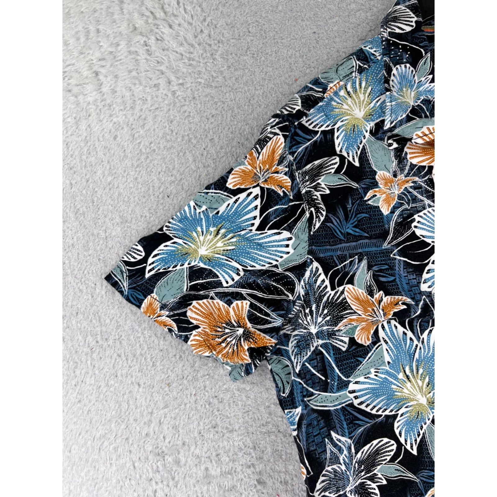 Vintage Margaritaville Shirt Mens XL Blue Floral 100% Rayon Hawaiian Button Up Size US XL / EU 56 / 4 - 3 Thumbnail