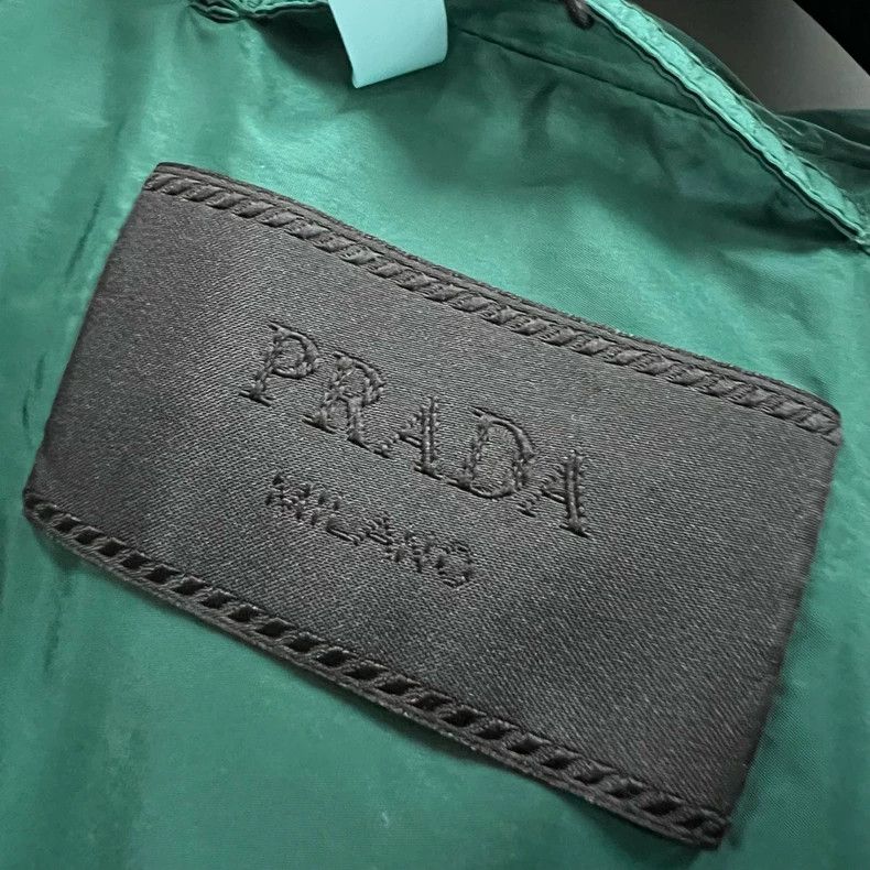 Prada Prada Color-matched triangle hooded jacket 2502-Nextarrow Size US M / EU 48-50 / 2 - 5 Thumbnail