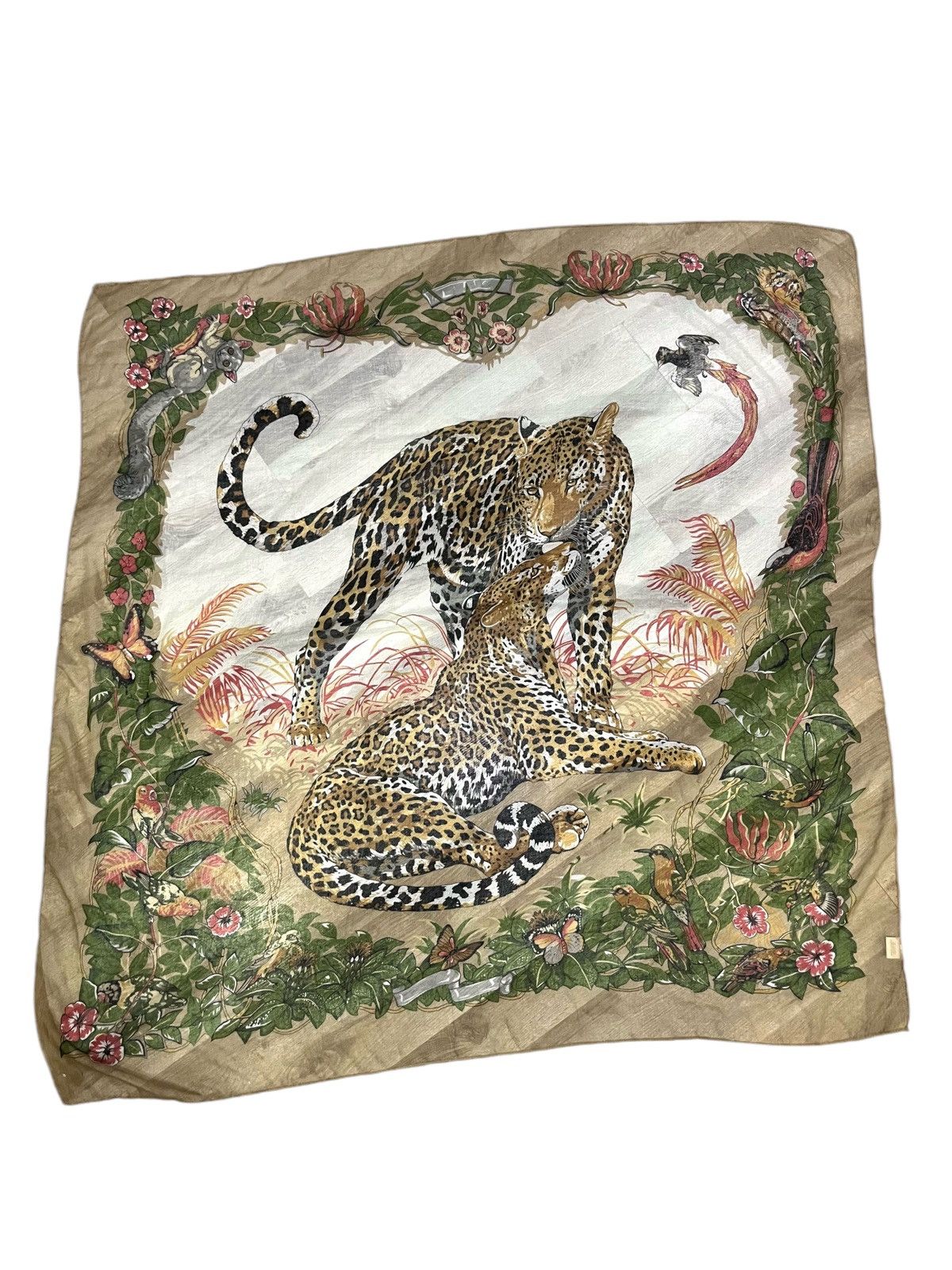 GOA VERYRARE🔥Vintage GOA LEOPARD COUPLE Flora & Fauna Big Scarf Size ONE SIZE - 3 Thumbnail