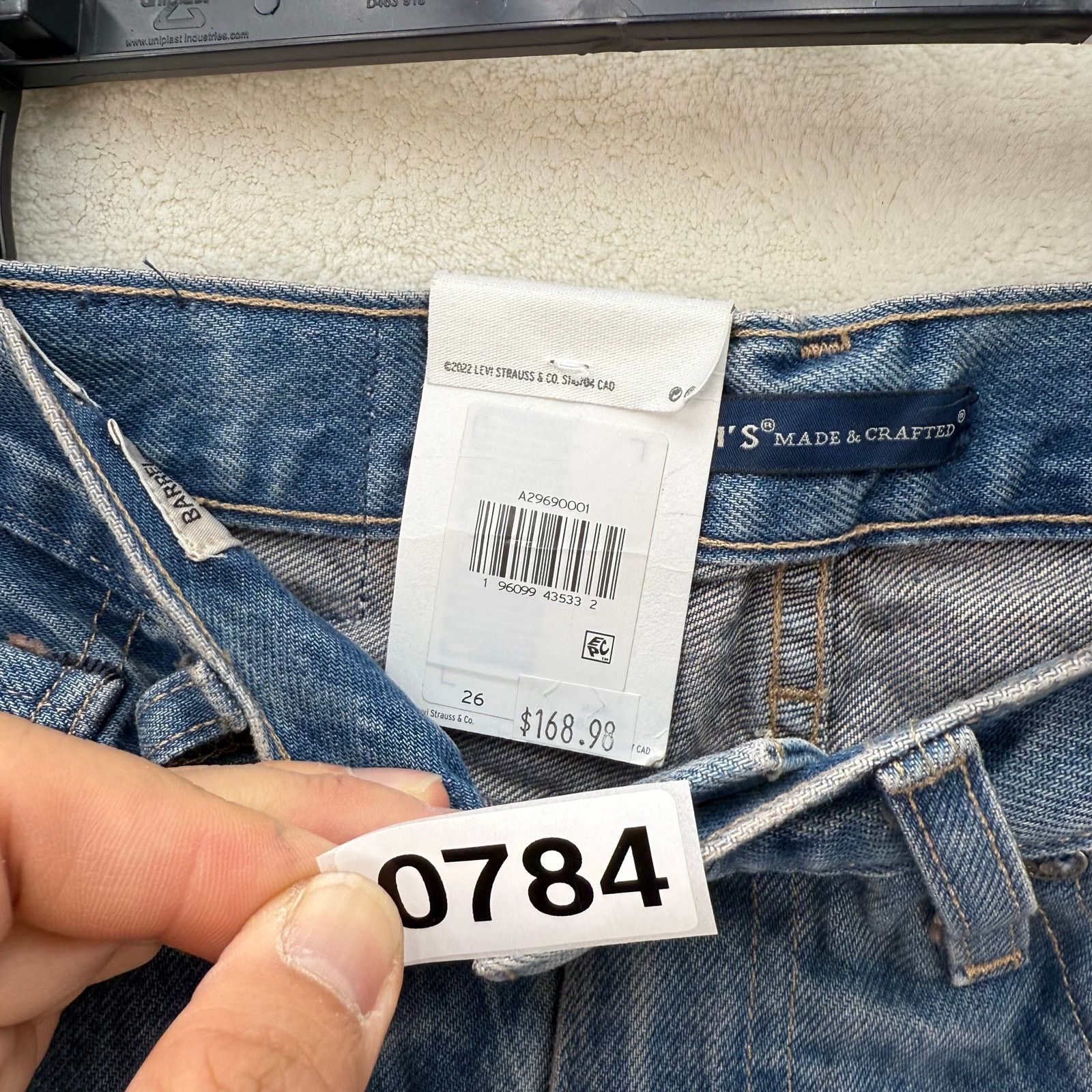 Levi's LEVI'S MADE & CRAFTED WOMEN'S 26 WIDE BARREL JEANS MEDIUM Size 26" / US 2 / IT 38 - 5 Thumbnail