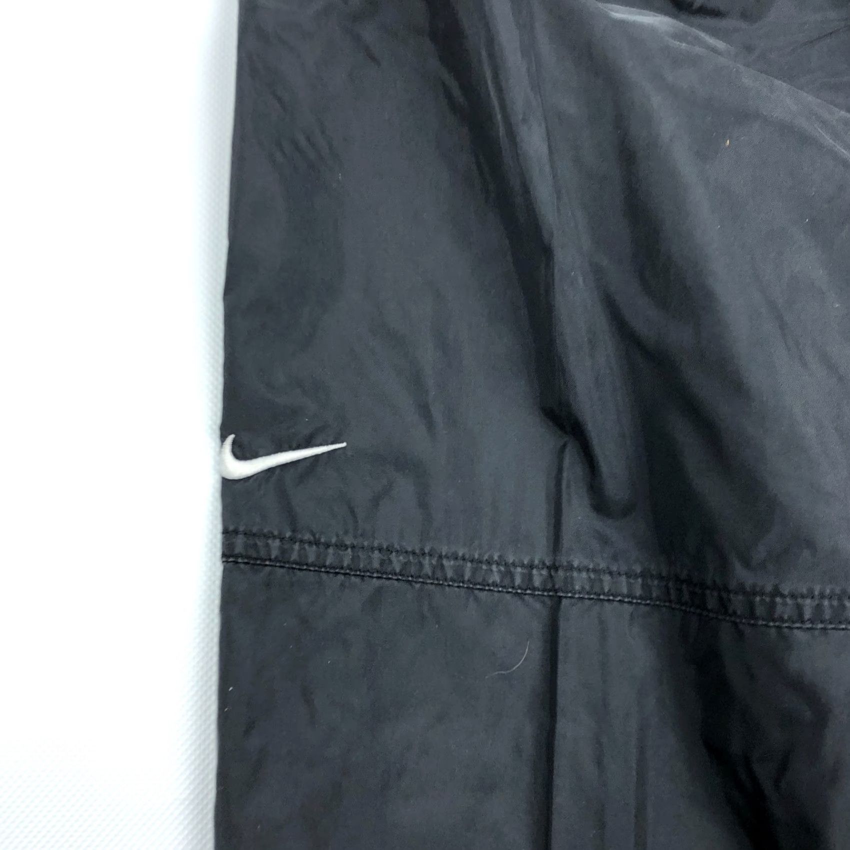 Nike Nike Track Pants Mens M Nylon Black Vintage Warm Up Gym Class Track Pants Mens Regular Width Straight Y2K Sports Vintage Gym Size US 31 - 2 Thumbnail