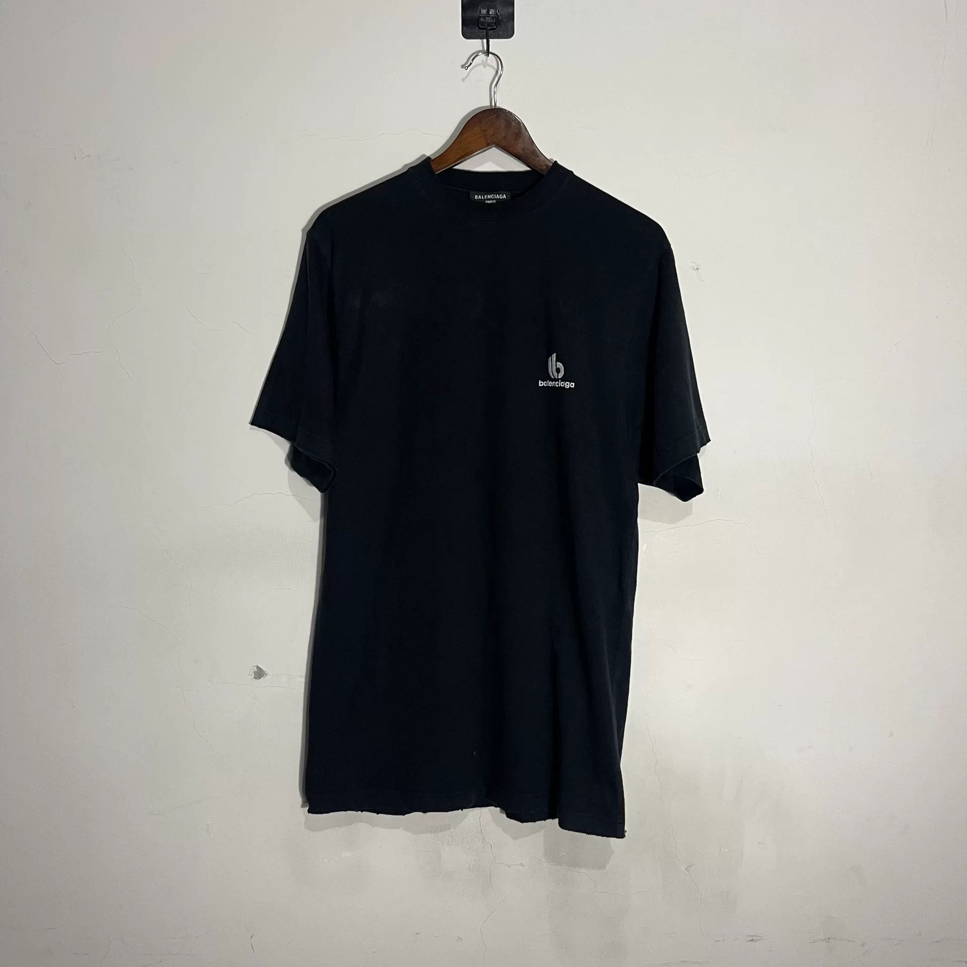 Balenciaga Balenciaga Black Short Sleeve T-Shirt Size US L / EU 52-54 / 3 - 1 Thumbnail