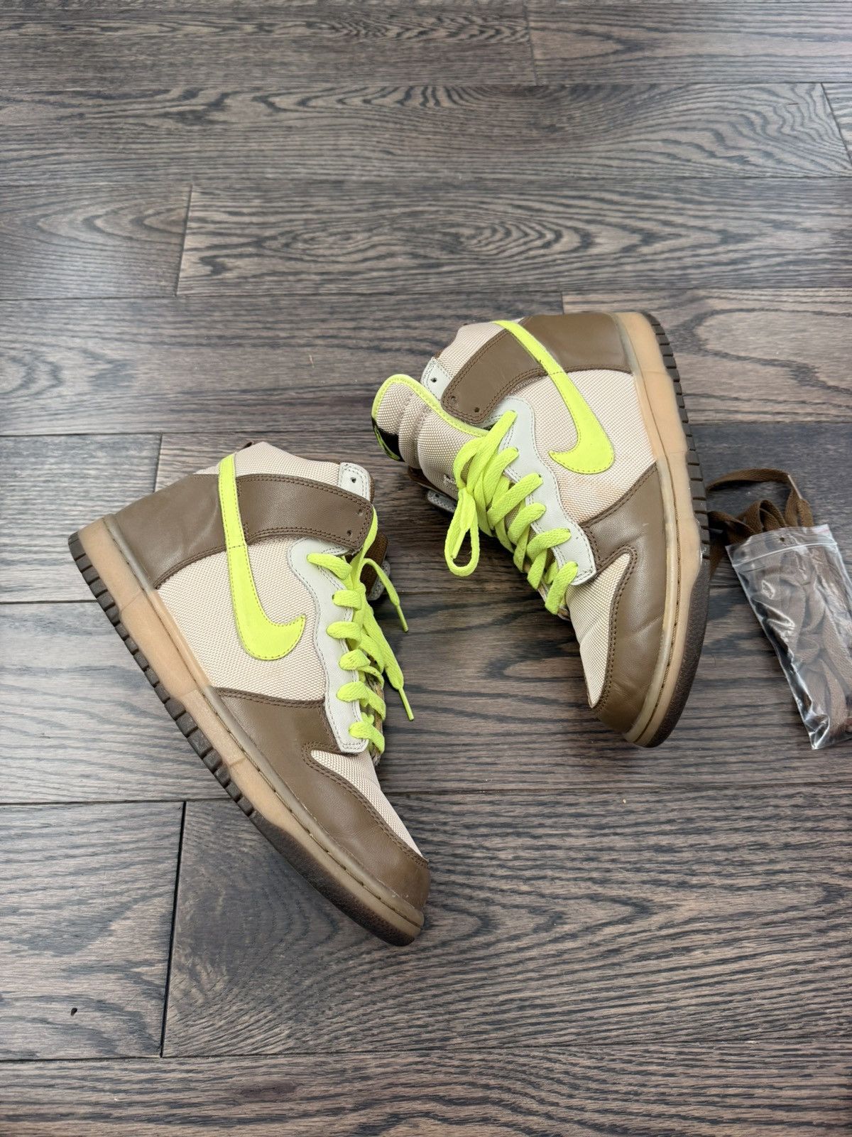 Nike Mens nike dunk shoes Size US 9.5 / EU 42-43 - 2 Thumbnail