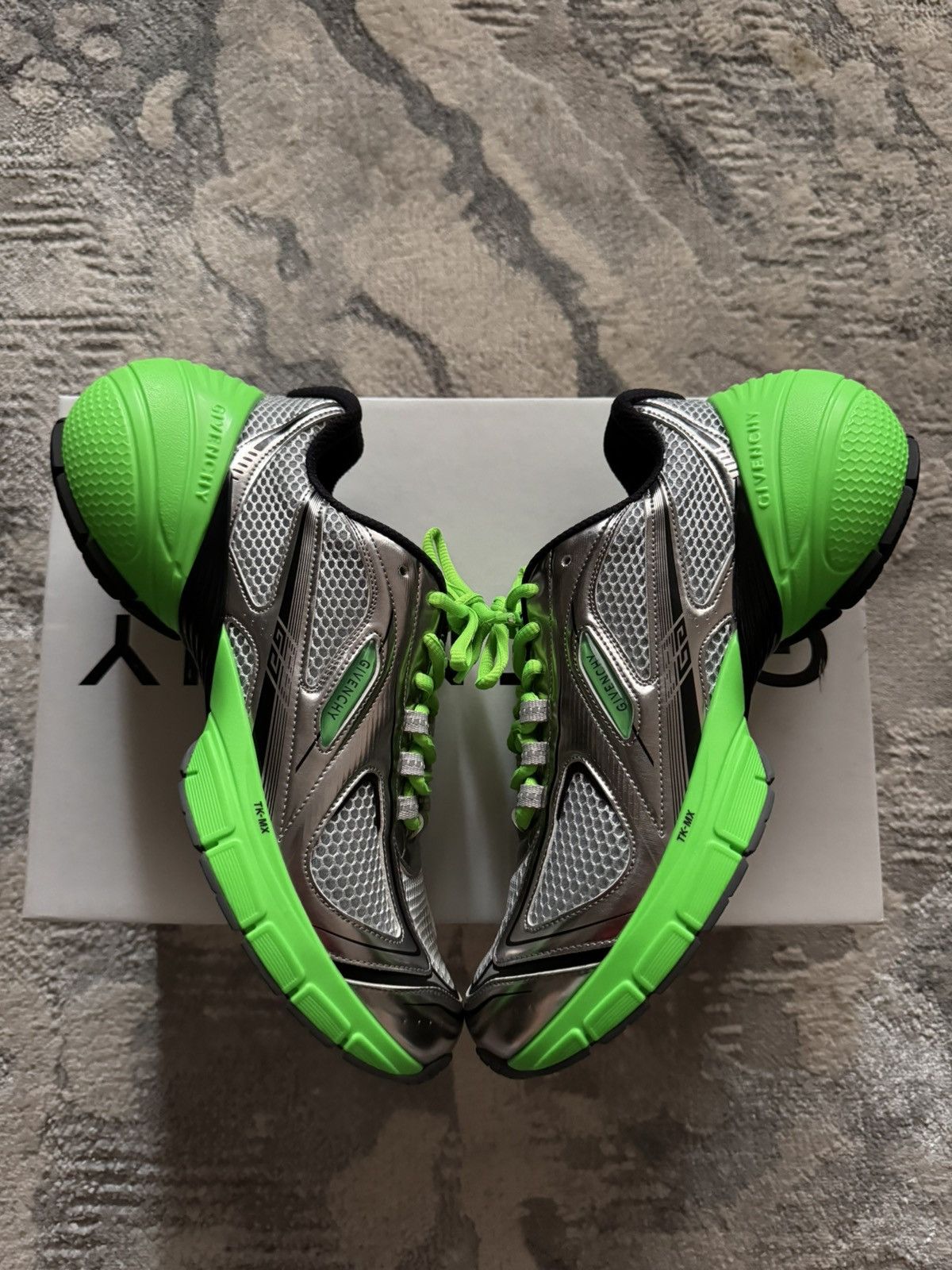 Givenchy Givenchy TK-MX Runner Green/Silver Sneaker Size US 9 / EU 42 - 1 Thumbnail