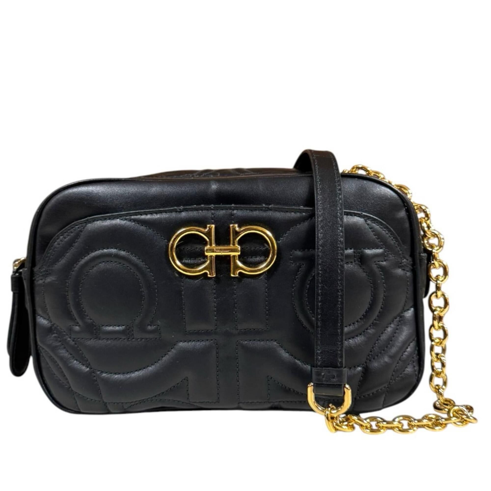 Salvatore Ferragamo Salvatore Ferragamo Gancini Shoulder Bag, Leather, Black, Women's, Chain Size ONE SIZE - 1 Thumbnail